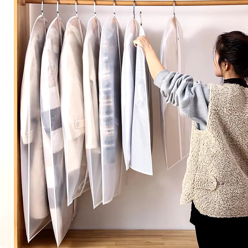 Protect Your Wardrobe with Our Durable Dust Proof Garment Cover Bag – Fully Enclosed with Zipper for Ultimate Clothing Storage!